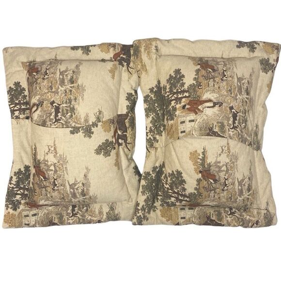 VTG Pillows 2 pcs Fox Hunt Dogs Hounds Horses Equestrian Thomasville Made in USA - Picture 2 of 5